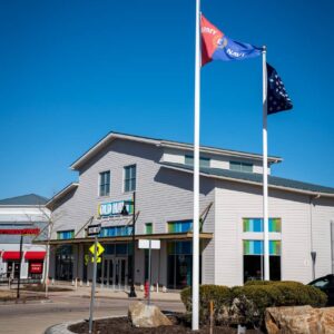 aolus series mall display from Bob's Flagpoles