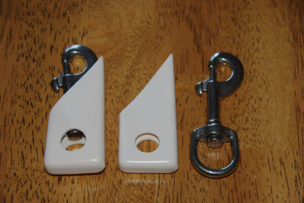 Flag Pole Clips Cures Noisy Flagpole Clanging? Heres the fix! - Image 2