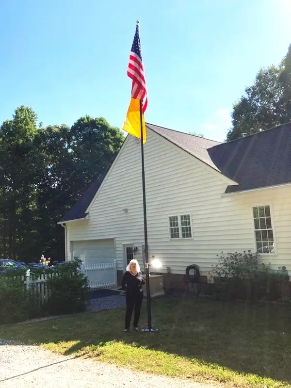 25' Super Heavy High Wind 12 Gauge Titan Aluminum Telescoping Flagpole - Image 3